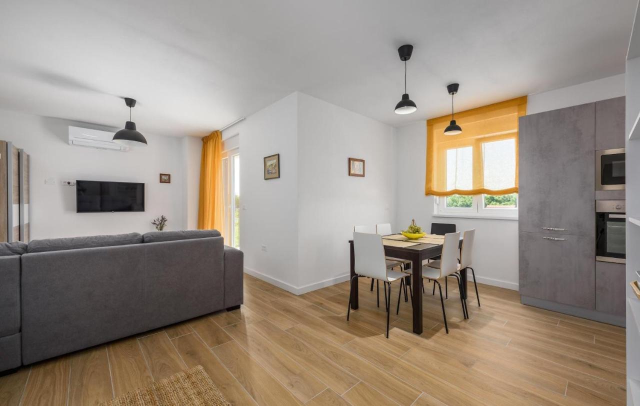 Apartmani Lucija Poreč Dış mekan fotoğraf