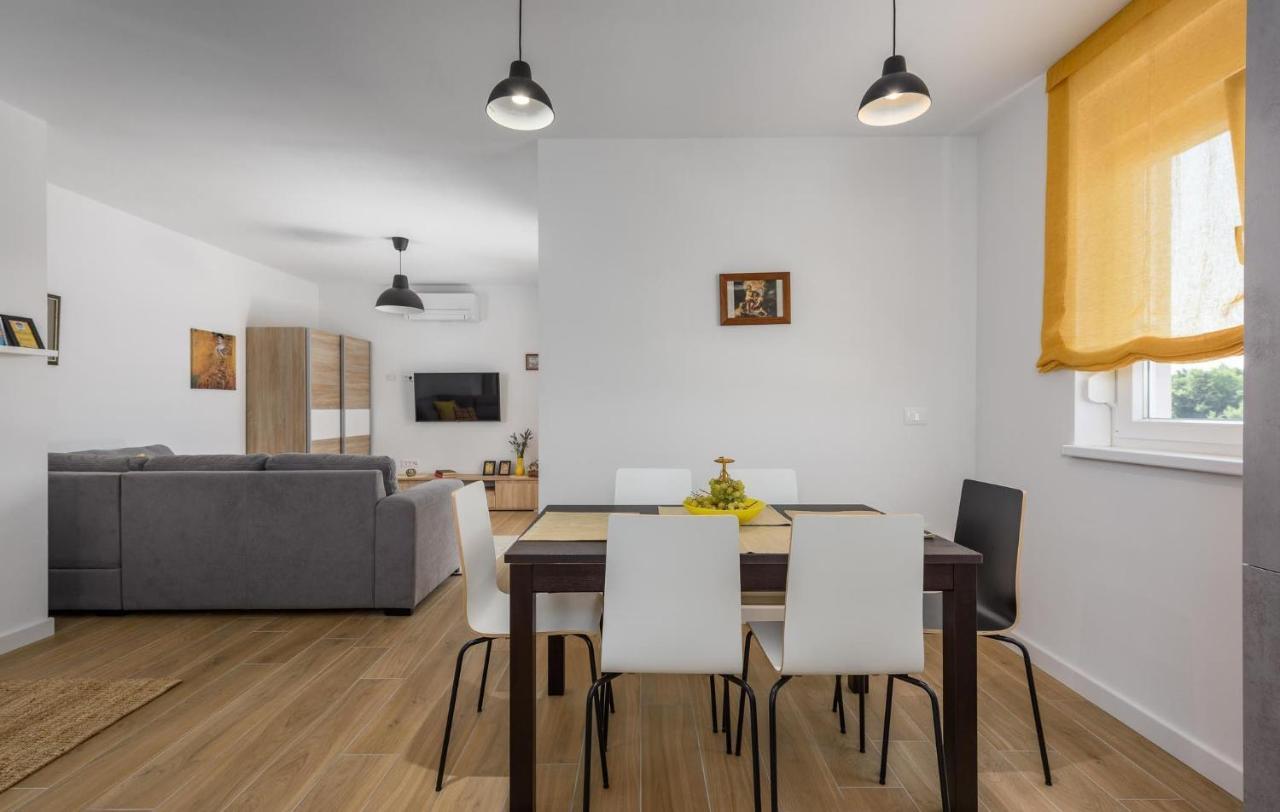 Apartmani Lucija Poreč Dış mekan fotoğraf